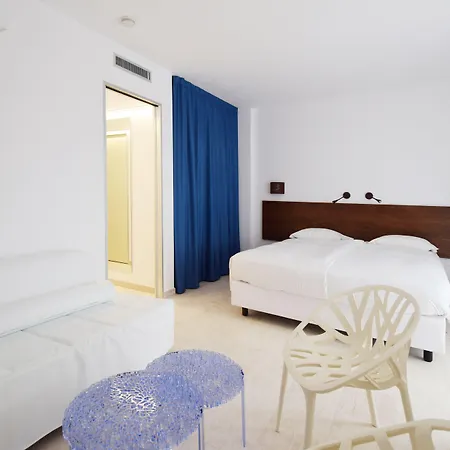 Sentido Tirreno Feriested 4*