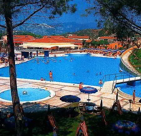 Sentido Tirreno אתר נופש