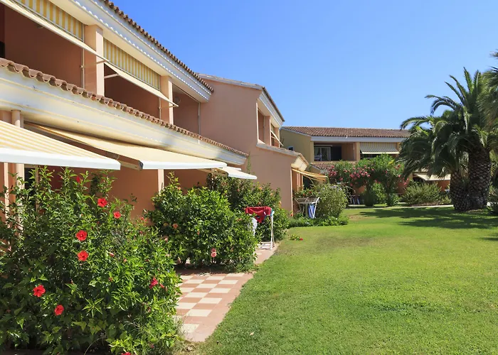 Sentido Tirreno Üdülőközpont 4*